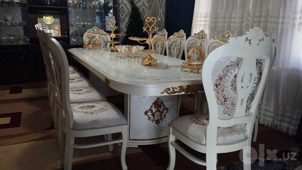 Stol stul sotiladi narxni kelishtirib beraman holati yangi
