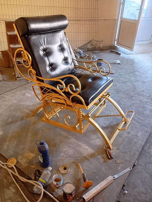 Кресло качалка-Маятниковый механизм.