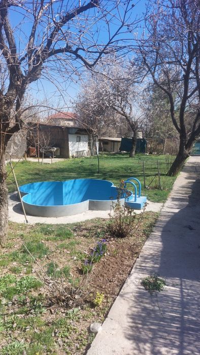 Дачный участок городского типа