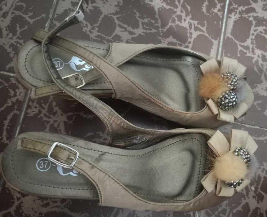 Дамски обувки с ток