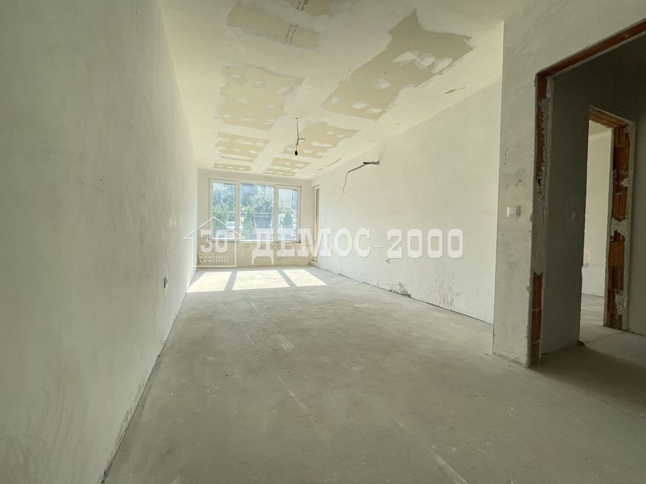 Продава се Двустаен апартамент в к.к. Св.Св. Константин и Елена - 74 кв.м за 2402 €/кв.м - Снимка #1