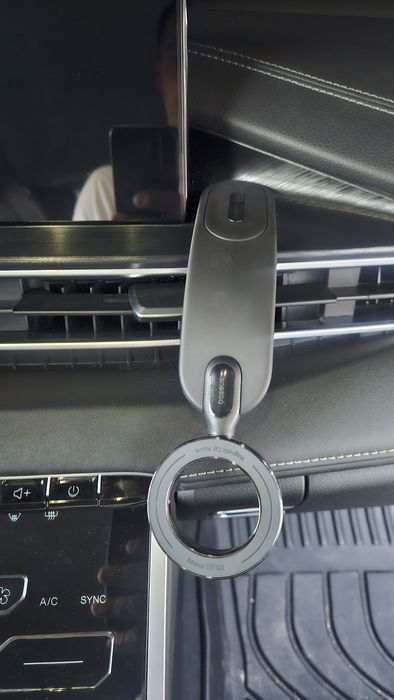 Vând suport magnetic pentru telefon auto Baseus PrimeTrip Series C02 Go