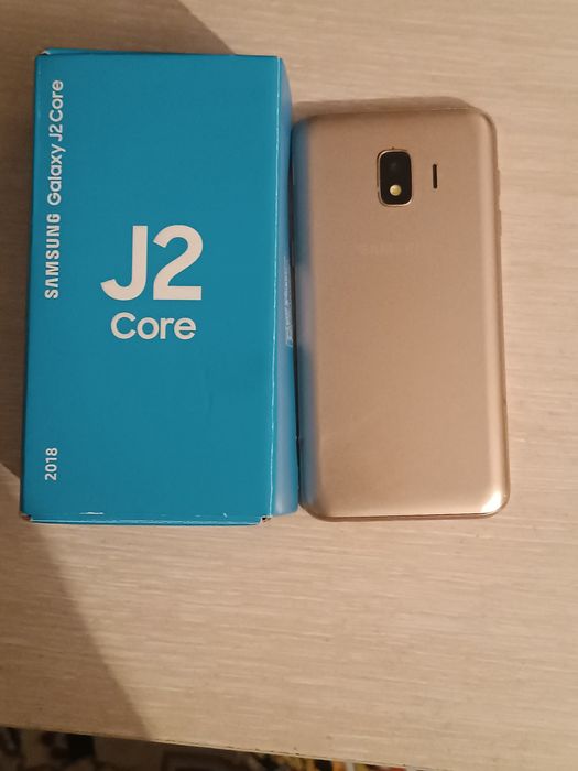 Samsung  J2  Core .