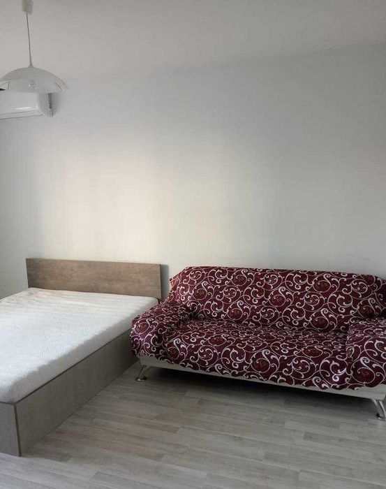 Дава се под наем Двустаен апартамент в Бургас, Меден рудник - зона А - 50 кв.м за 150 € - Снимка #2