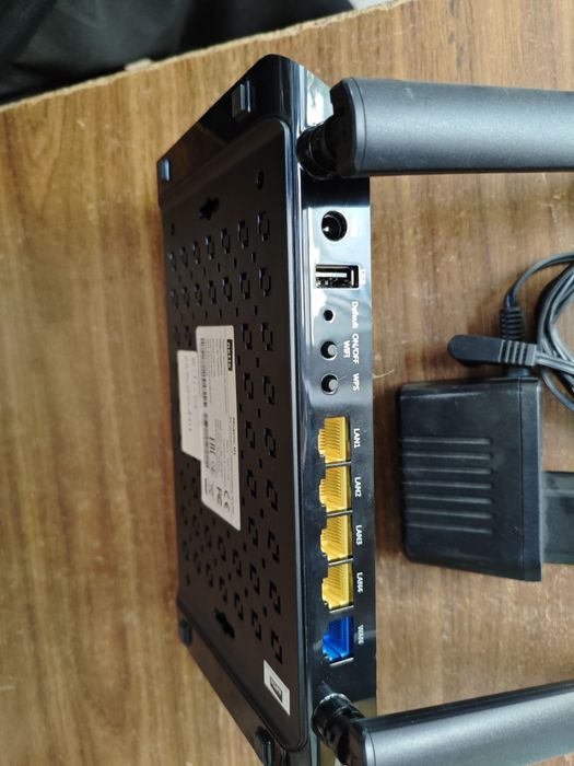 Продам Роутер Netis m-N1 Ac 1200 .