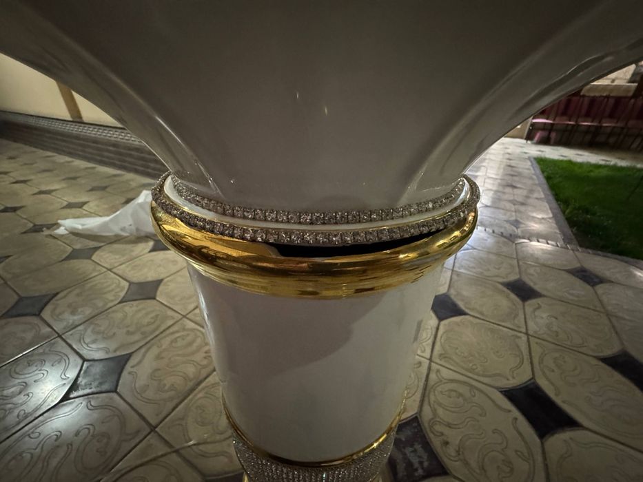 Dekorativ pol lampasi atigi 200$