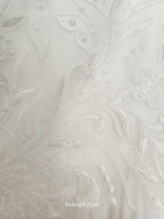 Чисто нова булчинска рокля С