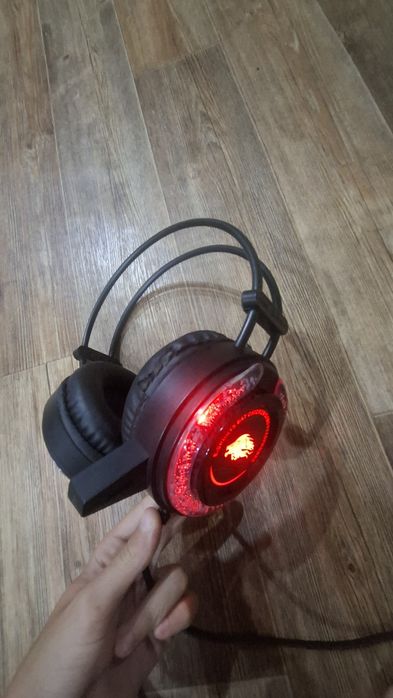 Игровые наушники