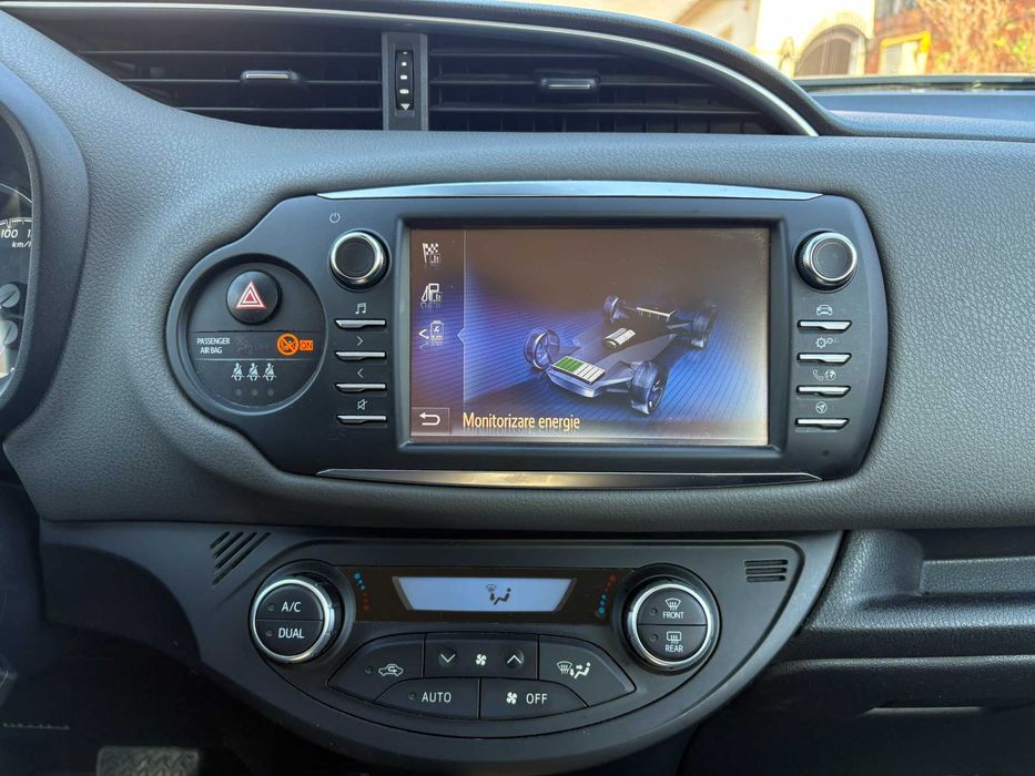 De vânzare Toyota Yaris Hibrid 2019 unic proprietar