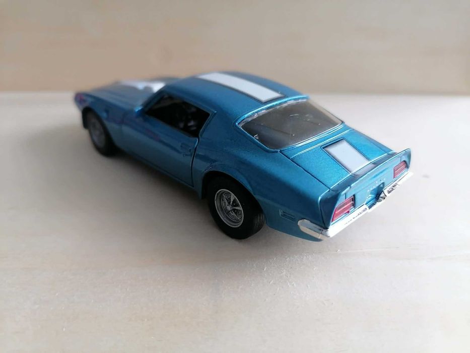 Понтиак Фаербърд ТрансАм '72г. в мащаб 1:34 .