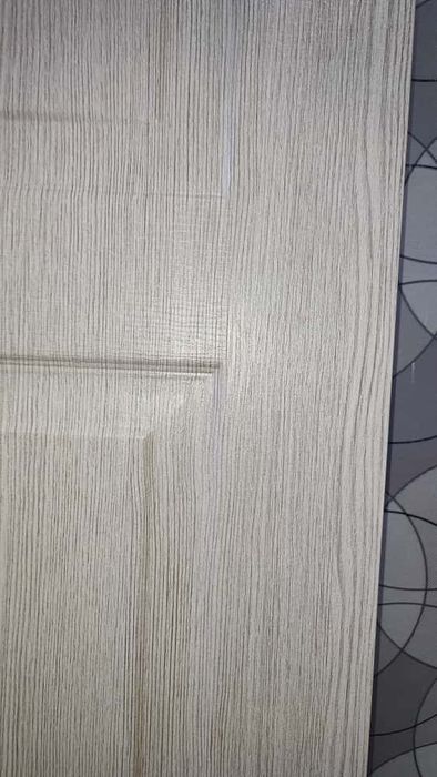 Продам межкомнатную дверь