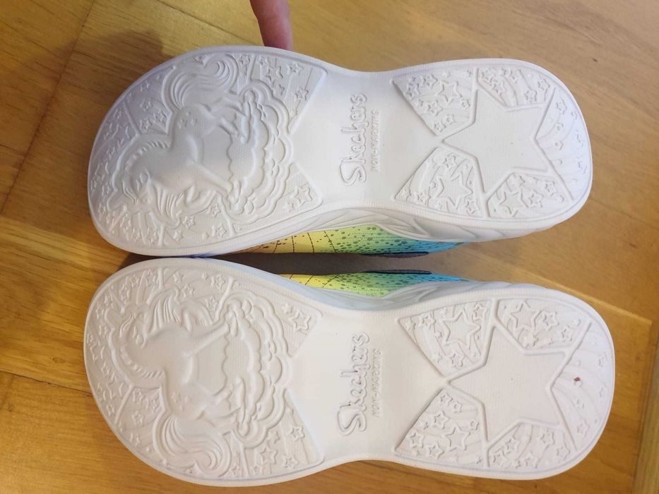 Adidas Sketchers marime 32 noi cu eticheta cu unicorn