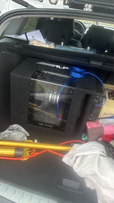 Vand subwoofer auto alpine