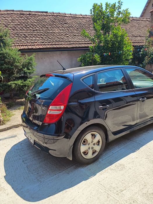 HYUNDAI i30 2011 — imagine 3