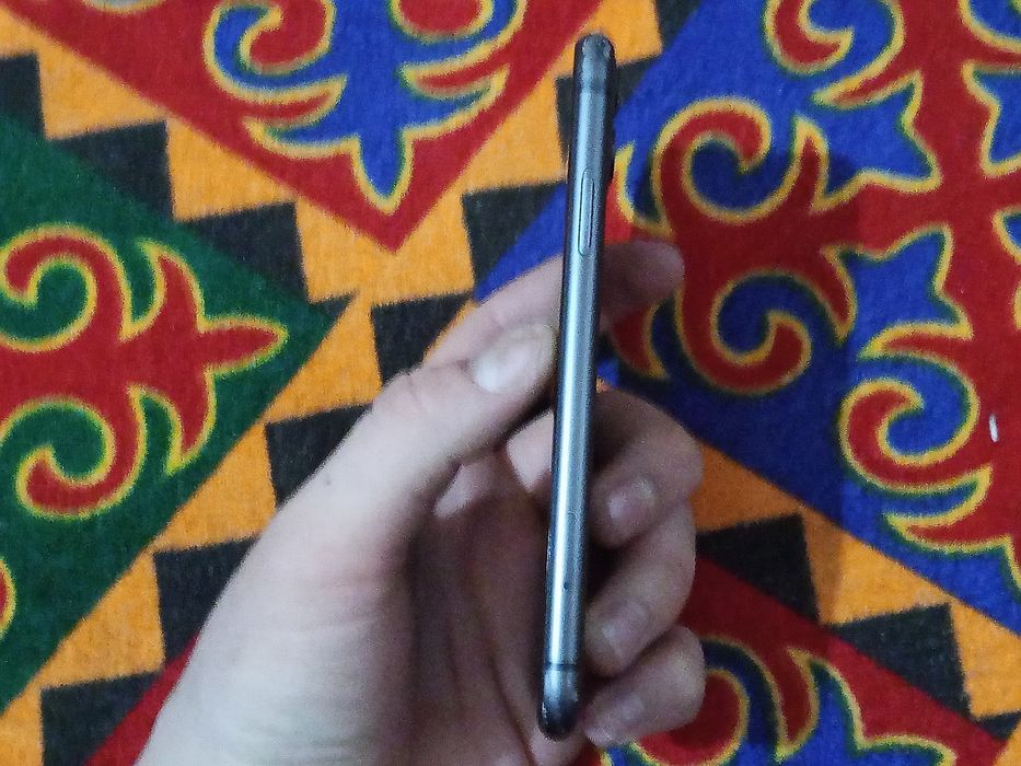 Продаю Айфон 11 срочна Сарыагаш