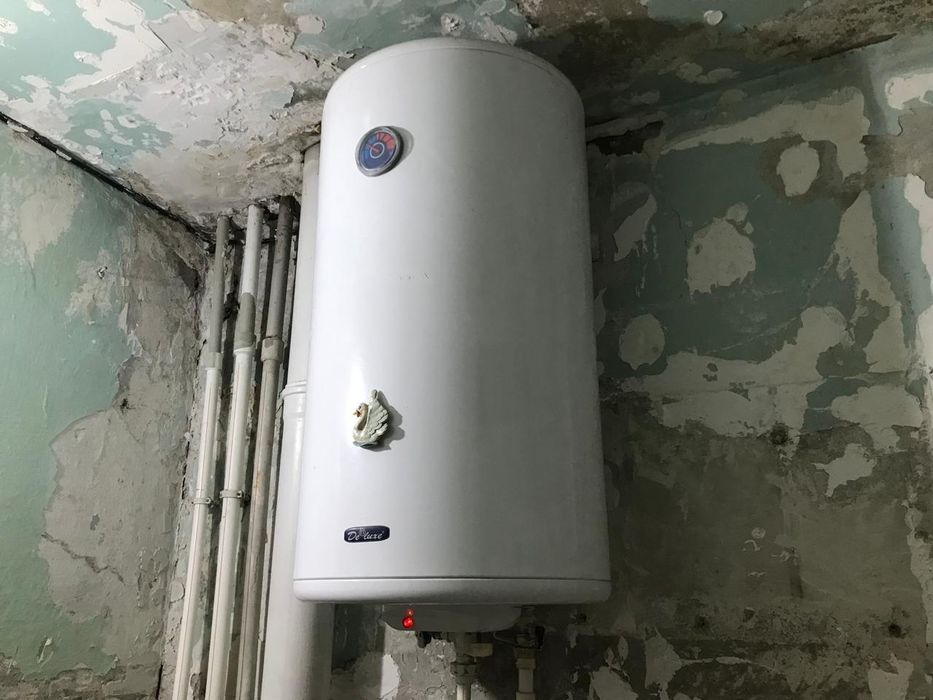Машинка стиральная ,аристон 80 л