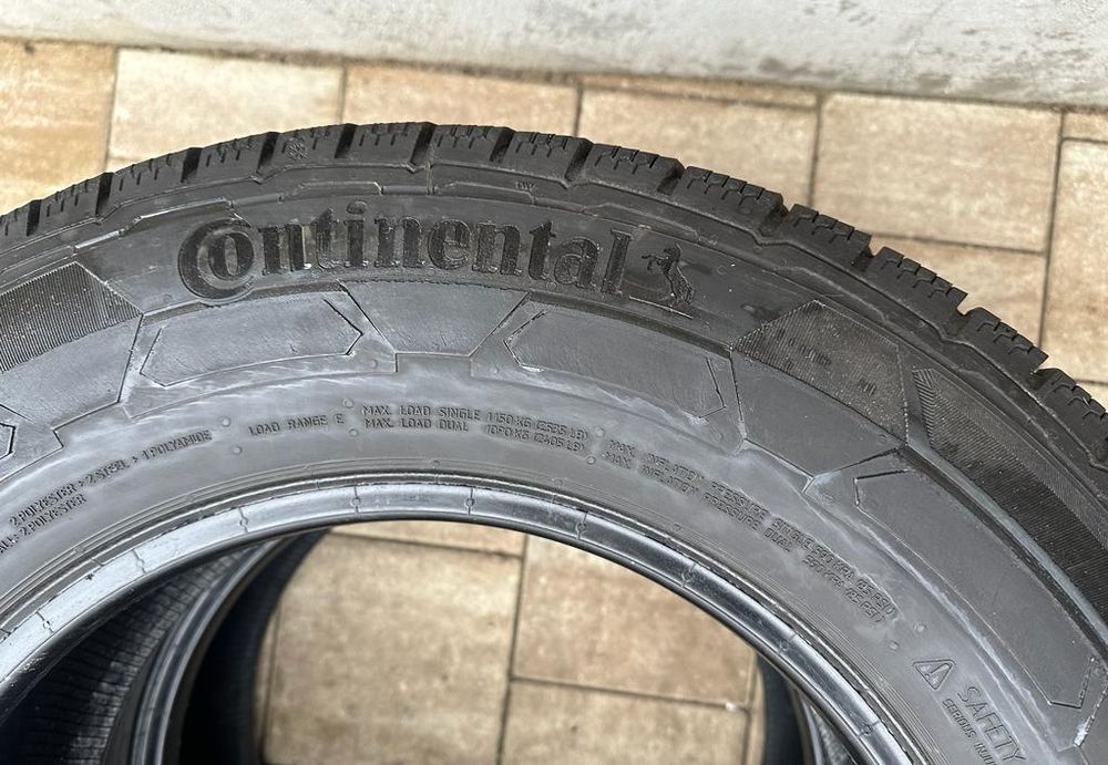 Set anvelope / cauciucuri iarna 205/75/16c Continental VanContact Wint