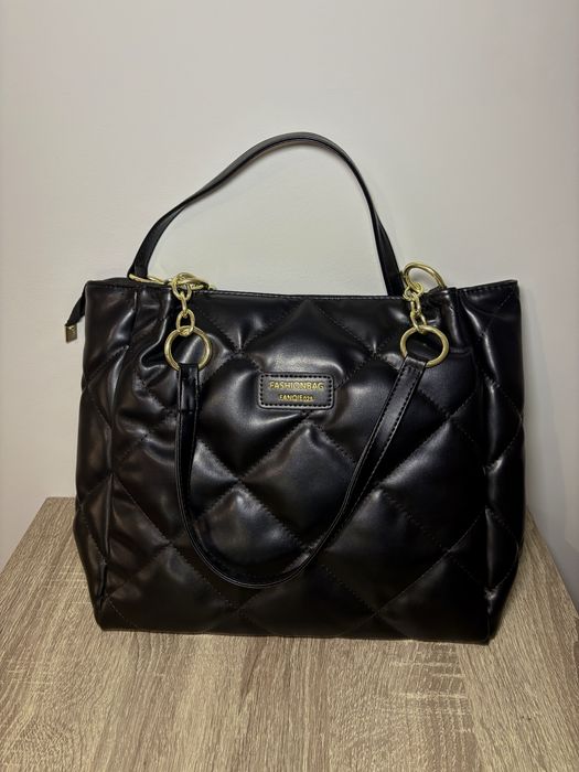 Кожени дамски чанти