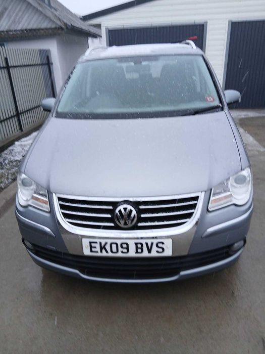 Bara fata - Orice Piesa Volkswagen Touran T1 FACELIFT 2.0 tdi BMM LR7N