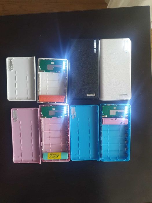 Power bank 4/6/8 acumulatori li io pentru incarcat telefoane, tablete