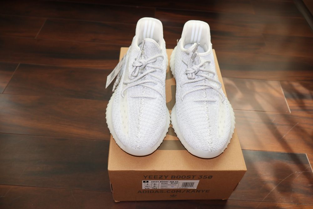Yeezy 350 V2 Static (non-reflective)