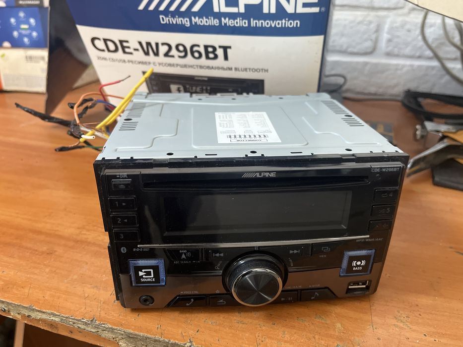 Процессорная магнитола Alpine CDE-W296BT (DSP, FLAC, Bluetooth)