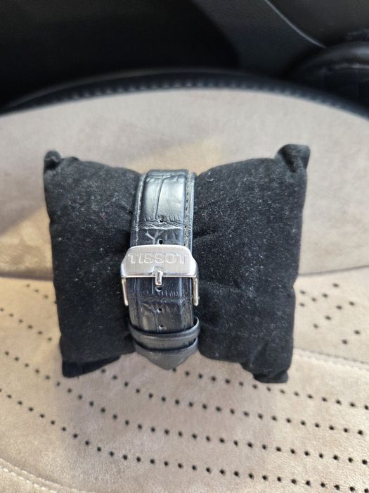Продам часы TISSOT