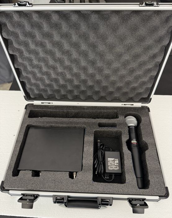 Vând case microfon Shure ULX - QLX