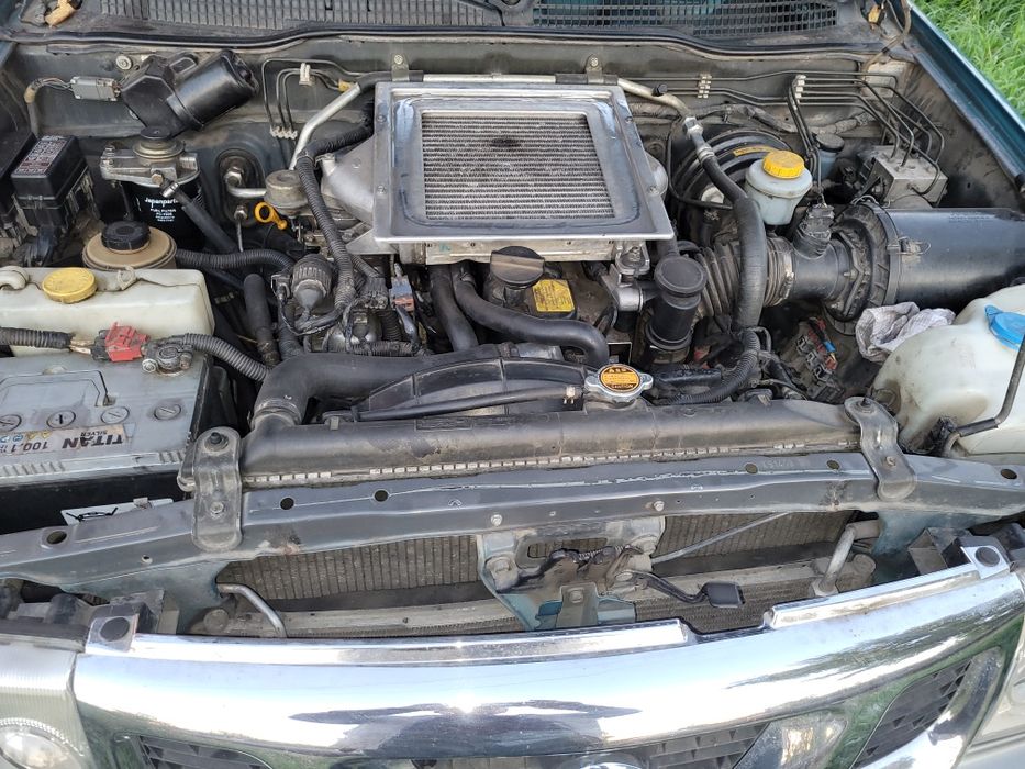 Машина ниссан теранно 2