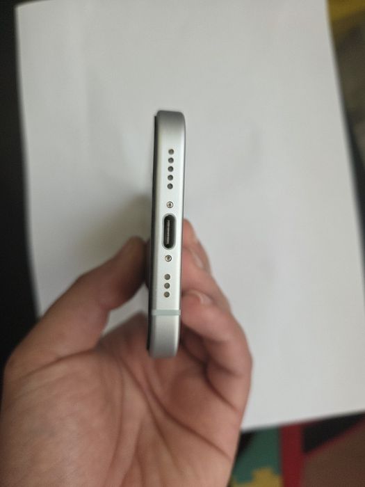 IPhone 15 128GB white