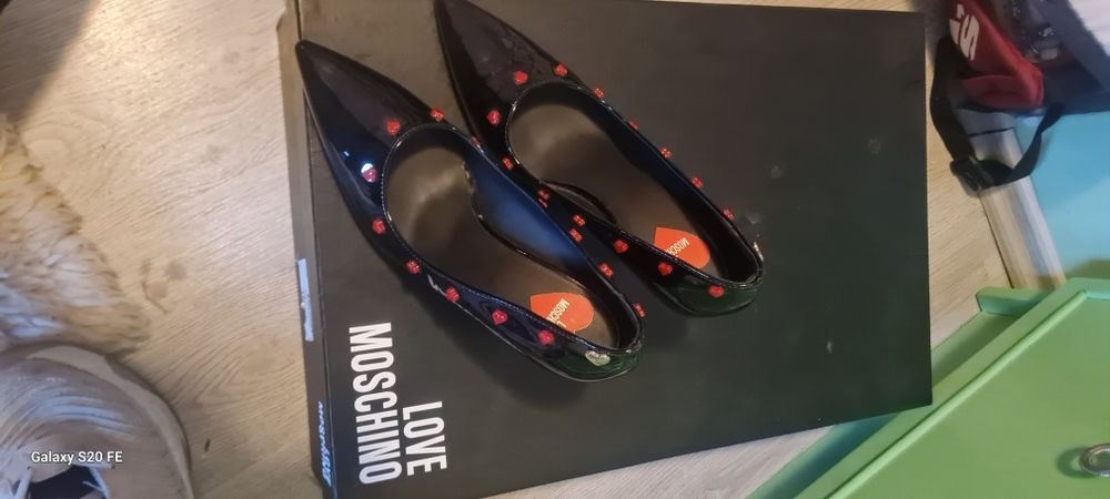 Love moshino токчета/ номер 38