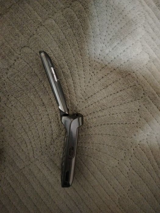 Продам Sony ericsson (лягушка)