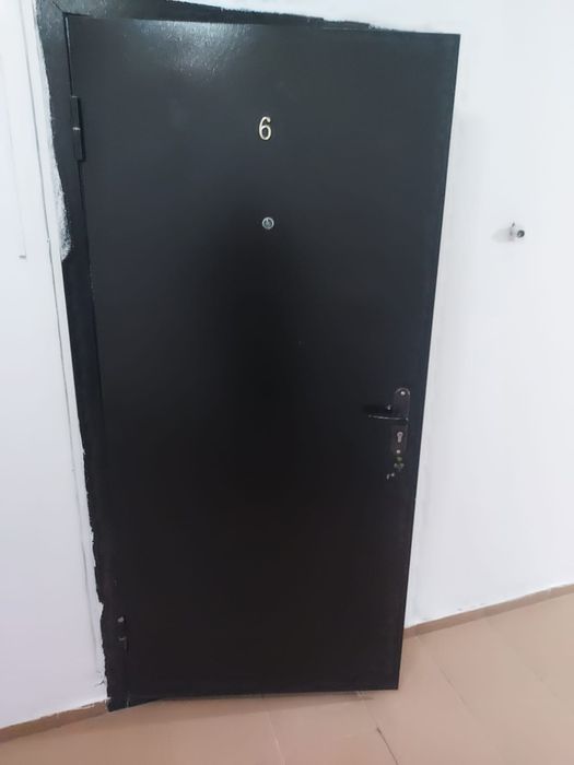 Продам входной дверь