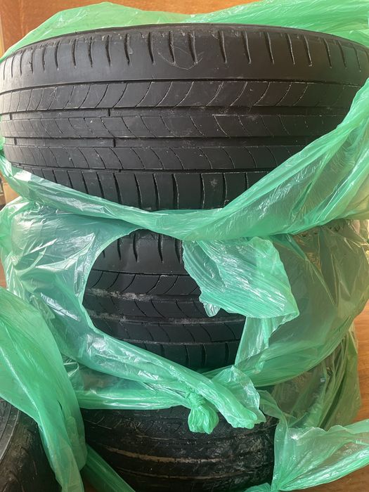 215/55/17 шини диски оригинал