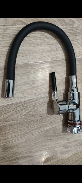 Продам смеситель для ванны