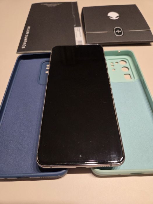 Samsung Galaxy S20 Ultra impecabil + 1 folie noua Alien + 2 huse