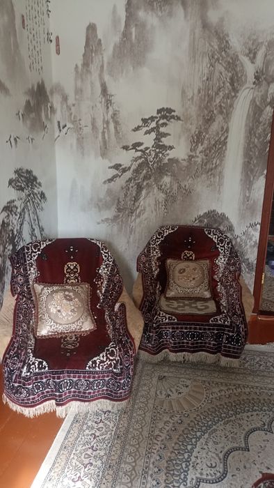 Кресло - крутящиеся- Чешские