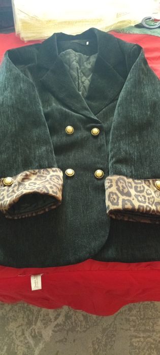 Klassik va koʻja kostyum, palto -klassik umumiy olsangiz shim bonusga