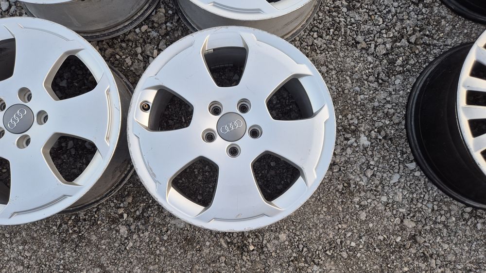 Оригинални джанти Ауди 5/112 Audi A3 5x112

Употребявани, Шумен