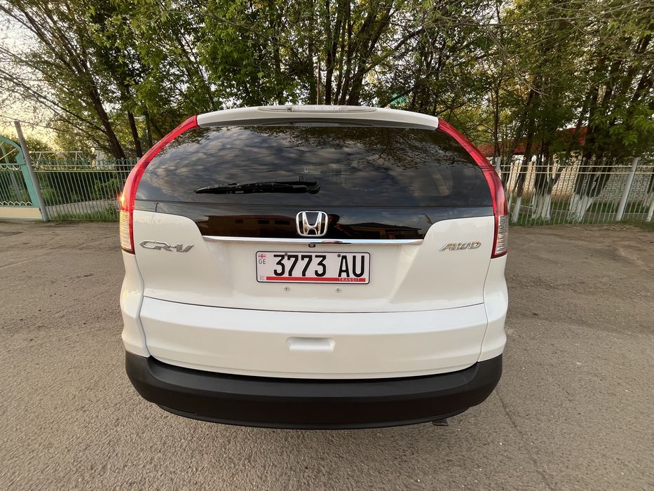Продам Honda CR-V 2014 г