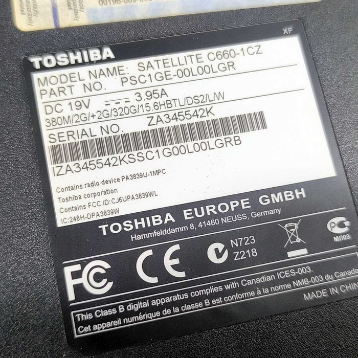 Laptop Core i3 - Toshiba Satellite C660 - functional, instalat