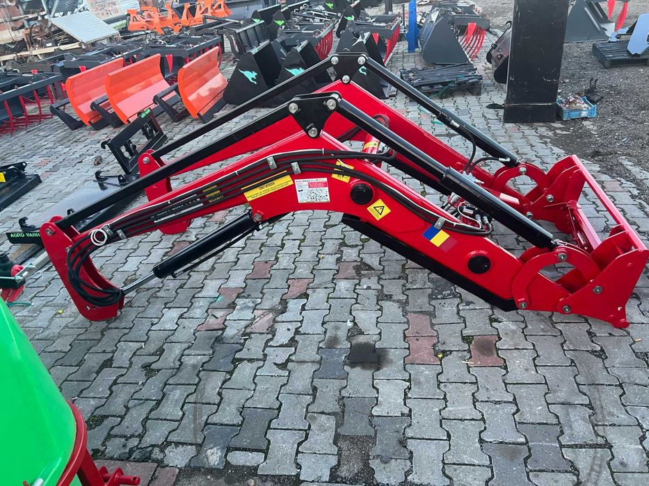 Braț frontal VARRO IIIS - III pentru tractoare