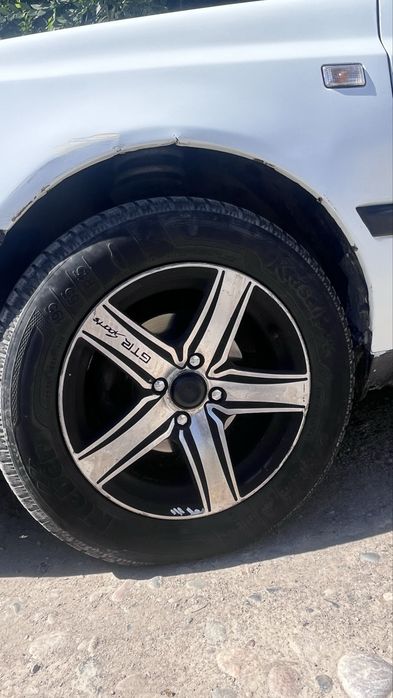 Машина Golf 1.2 аз саудасы бар