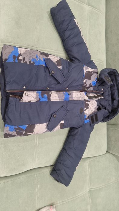 Куртка на мальчика 6-7 лет