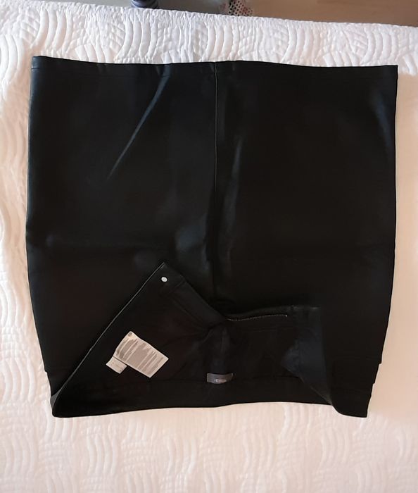 Дамска кожена пола