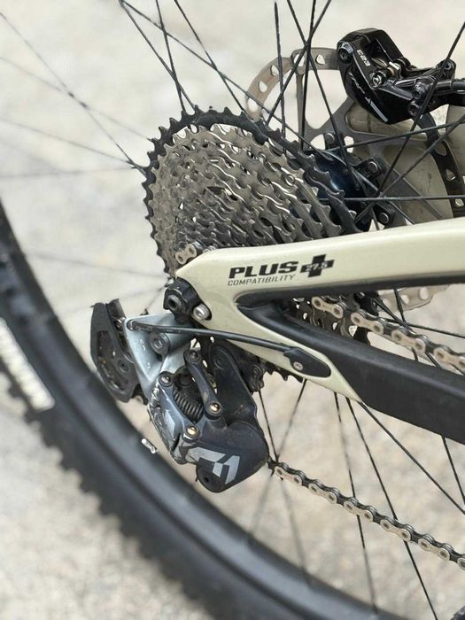 Pivot Firebird 29, marime M