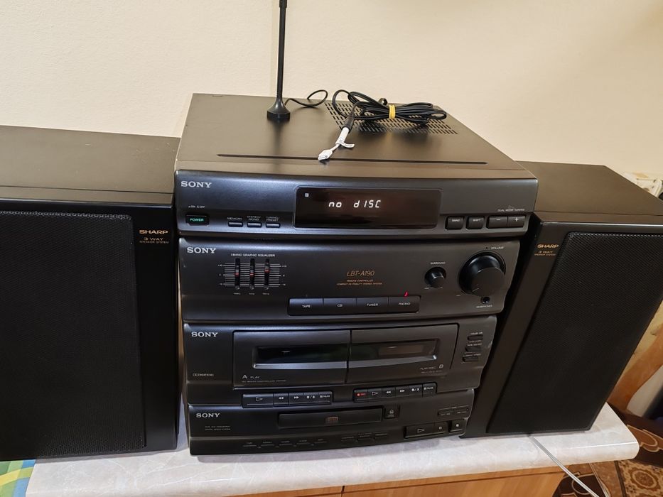 Pikup cu boxe ,combine muzicale , radio