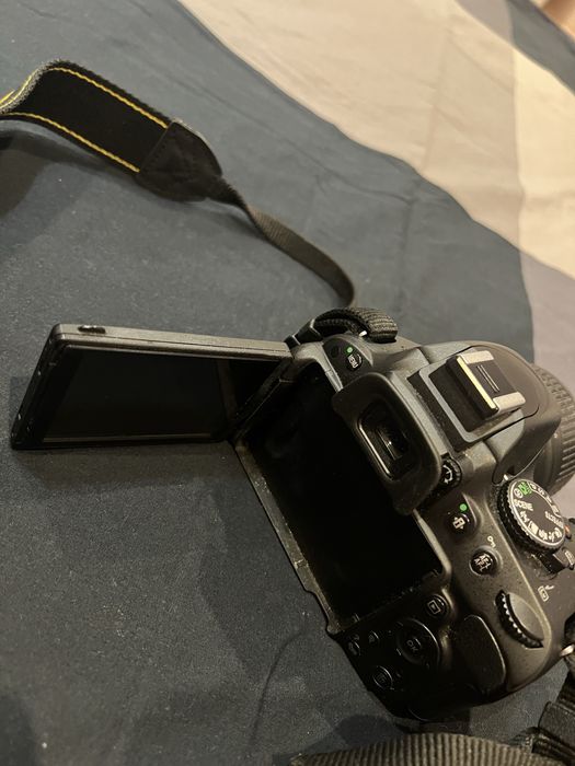 Nikon D5100 + Lowepro калъф