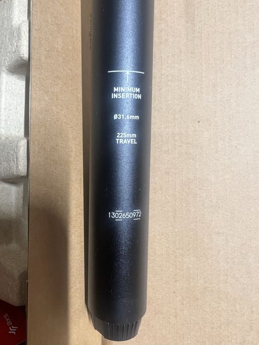 Tija sa Rock shox Reverb AXS  31.6. 225mm