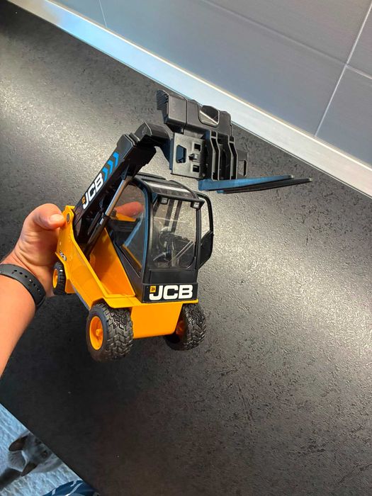 Incarcator JCB Teletruk, Bruder 02512